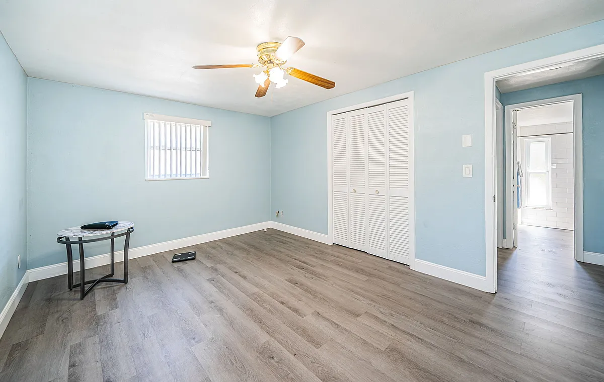 Building Photo - 4424 Beacon Square Dr