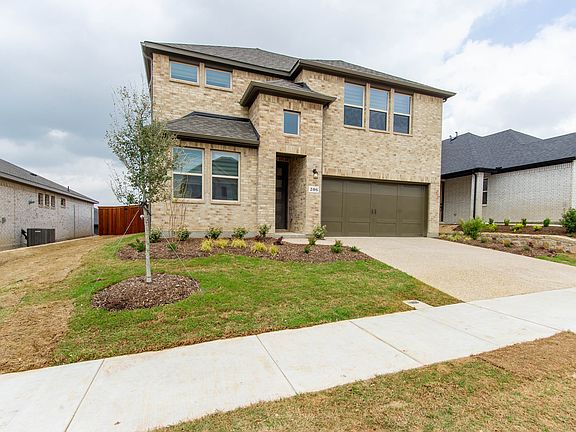 3rd image of 206 Castle Rock Dr