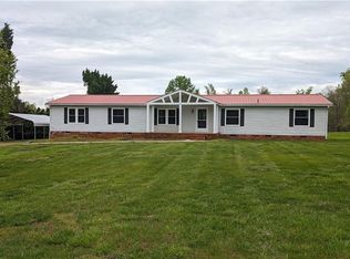 1726 Angell Rd, Mocksville, NC 27028