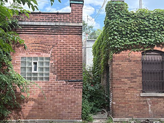 3rd image of 7419 S Stewart Ave