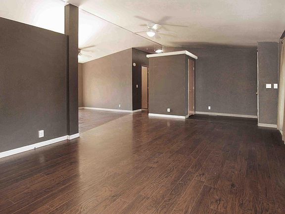4th image of 61034 Geary Dr