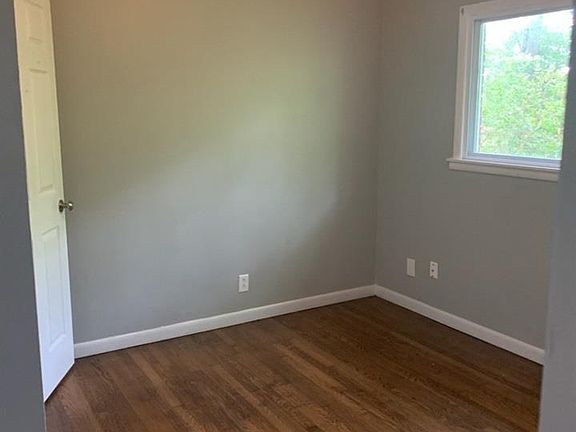 4th image of 4809 Aubrey Cir NW