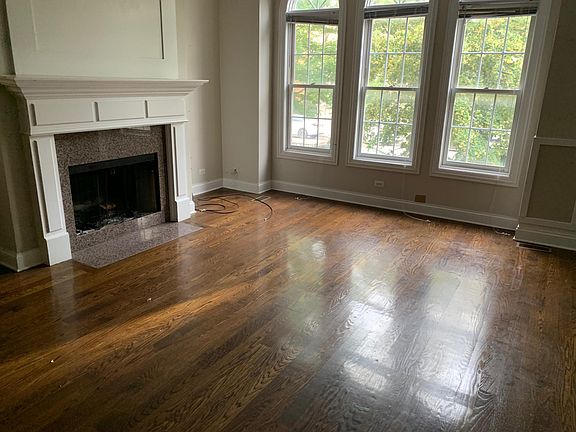 4th image of 2741 N Southport Ave #1L