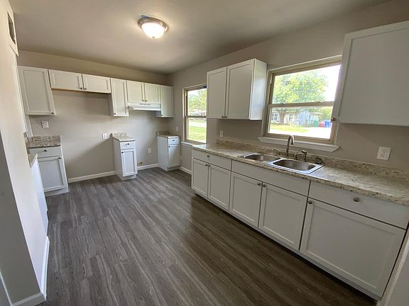 5th image of 3234 Lasses Blvd
