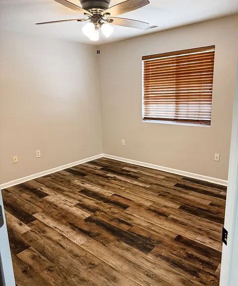 10131 Sutton Dr — Photo 10