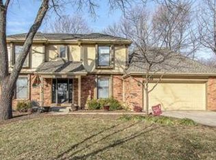 8228 Rosehill Rd, Lenexa, KS 66215