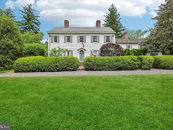 2nd image of 82 Terhune Rd
