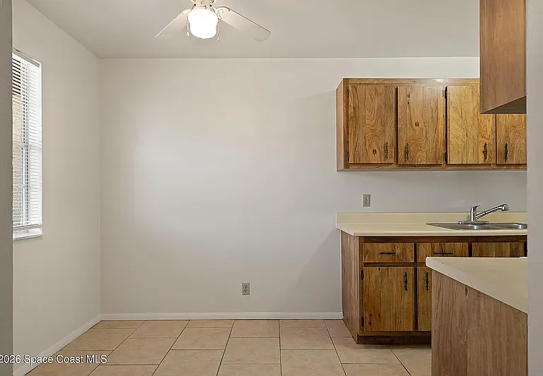 1293 Cheney Hwy #G — Photo 7