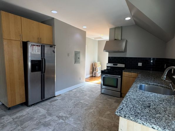58 Roanoke St UNIT 3