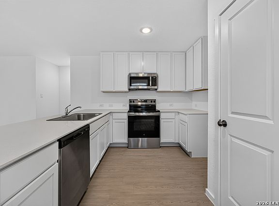 5th image of 8026 Biggio Ln