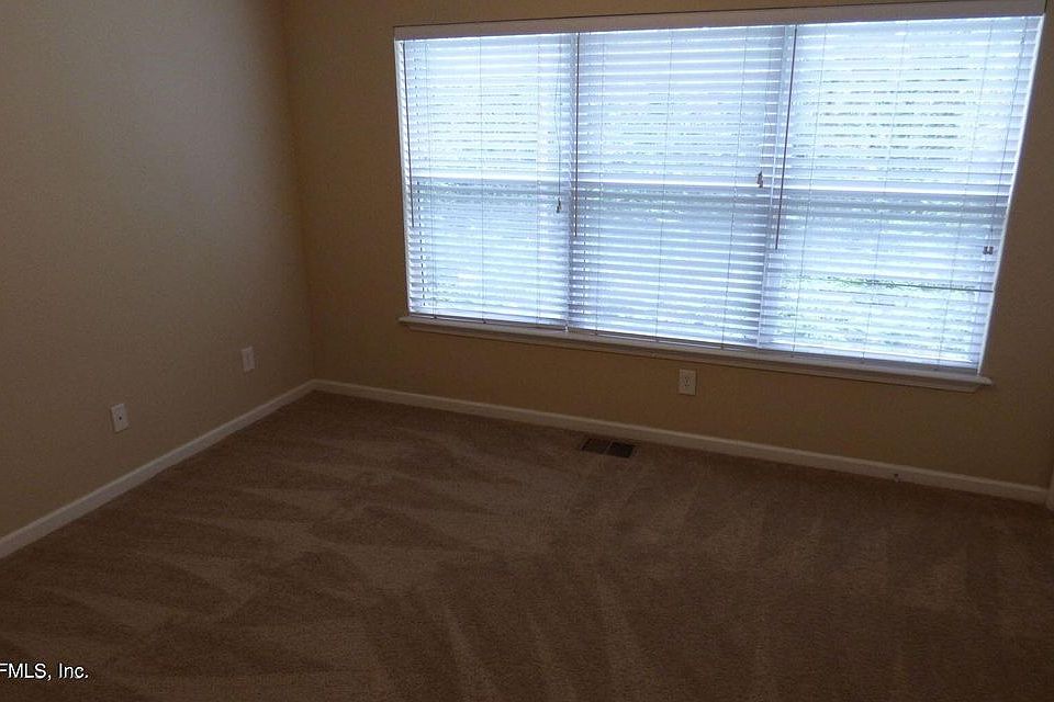 1st image of 3611 Summerlin Ln