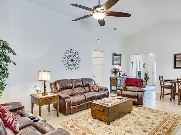 5th image of 411 Dillard Dr SE