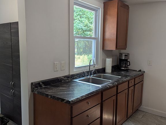 3rd image of 2608 E Fox Dr