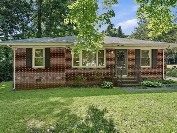 243 S Myrtle St, Winder, GA 30680