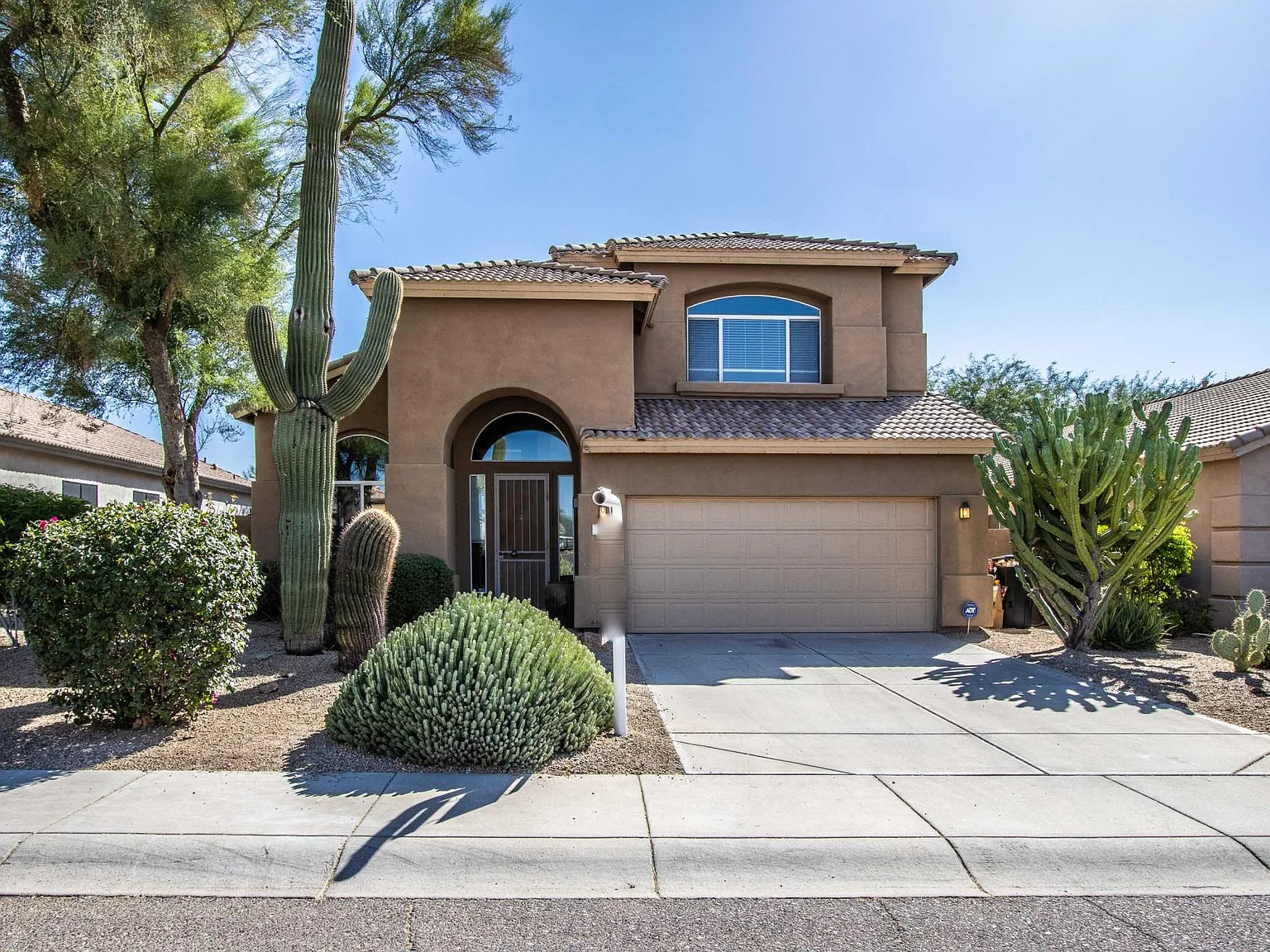 4 bed, 3.5 bath, 2650 sqft, $3,499 — Photo 1