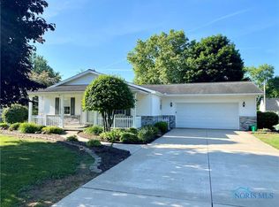 105 Hickory St, Liberty Center, OH 43532