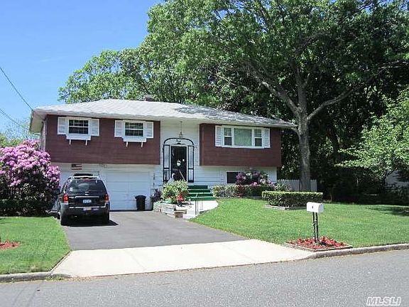 2nd image of 4 Barbara Ave