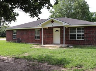 401 County Road 2296, Cleveland, TX 77327