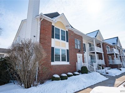 950 Hopkins Rd APT A, Amherst, NY, 14221