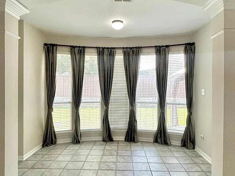 604 Peacock Dr — Photo 28