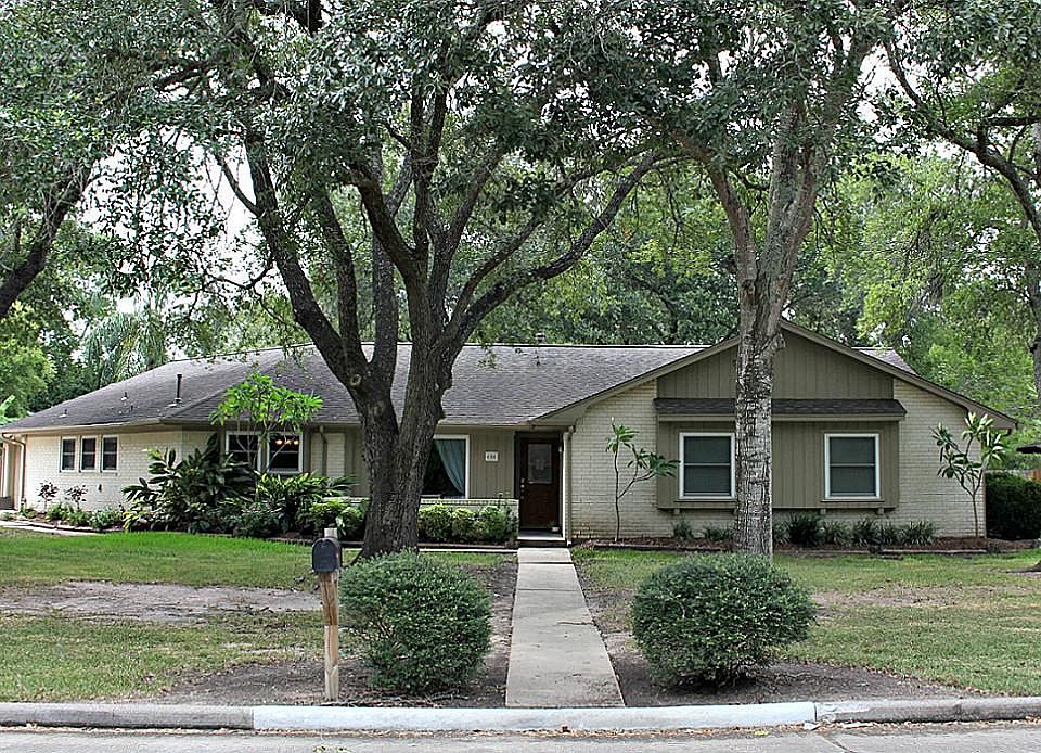 1st image of 606 Falling Leaf Dr