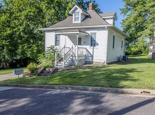 302 Locust St, New Haven, MO 63068