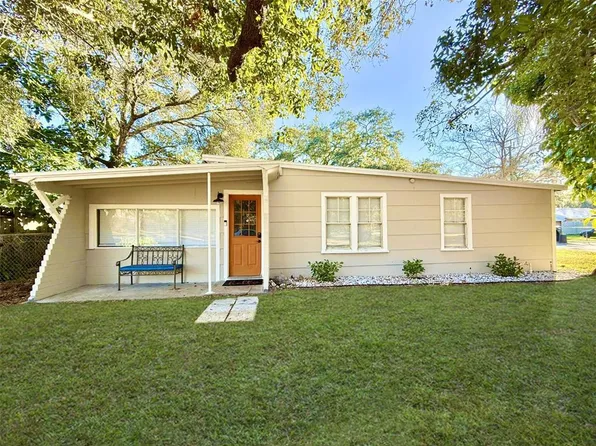 301 E 26th St, Sanford, FL 32773