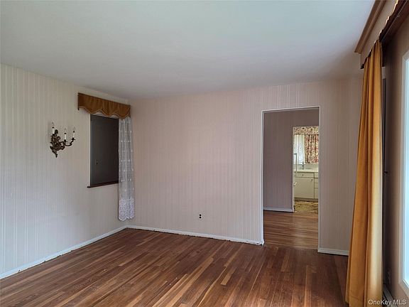 5th image of 42 Sheridan Street