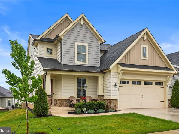 18 Broomsedge Ln, Gettysburg, PA 17325