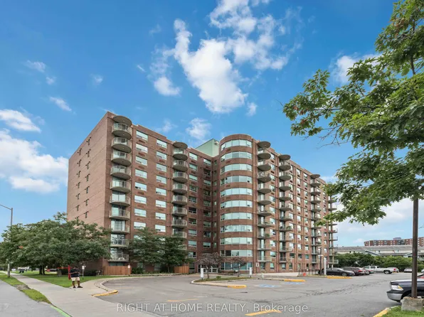 1440 Heron Rd, Ottawa, ON