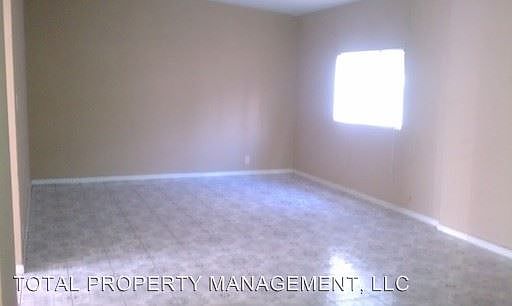 2nd image of 2616 Perliter Ave