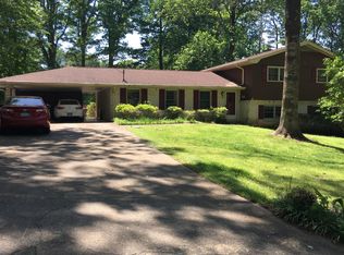 501 Little John Dr, Lilburn, GA 30047