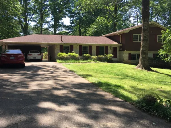 501 Little John Dr, Lilburn, GA 30047