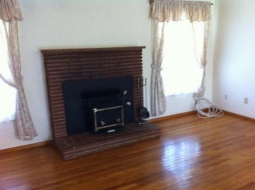 3rd image of 4848 E Amherst Ave
