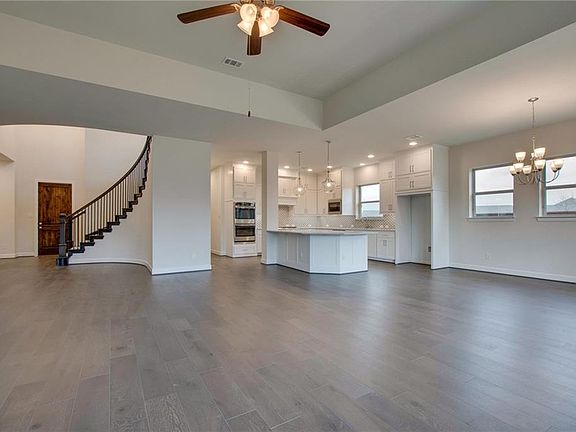 5th image of 3005 Kingsbarns Dr