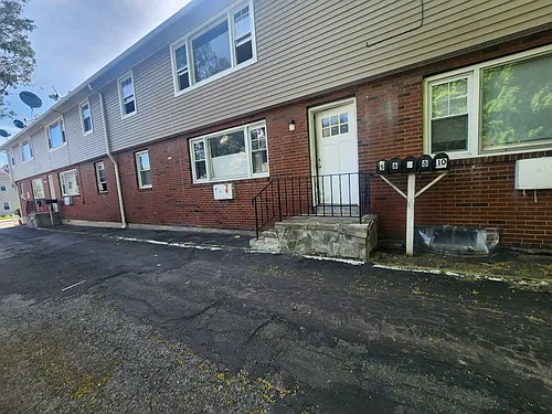 960 1st Ave Photo 1