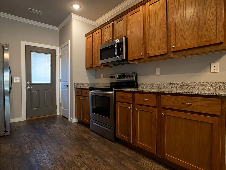 1803 Booker Cir — Photo 9