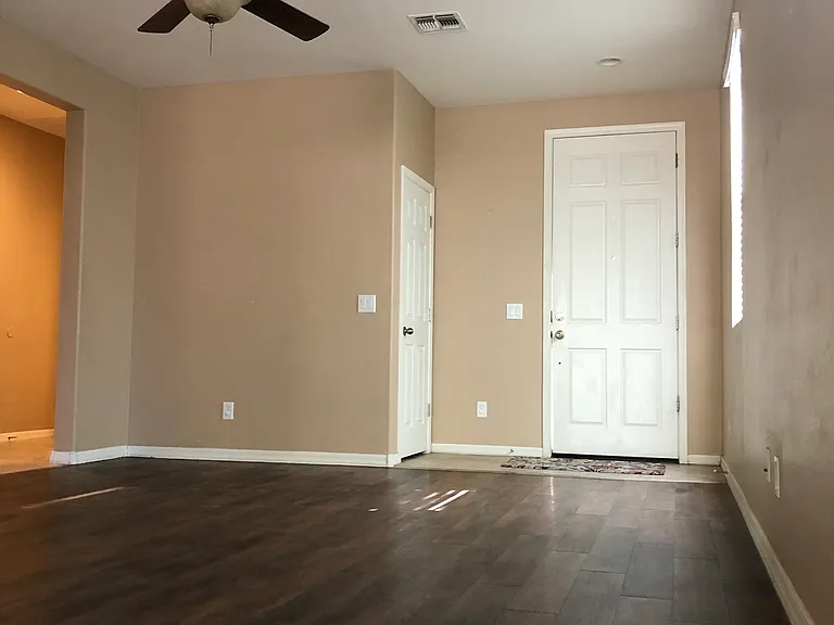 5438 W Straight Arrow Ln — Photo 25