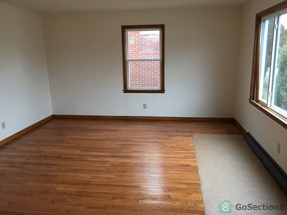 3rd image of 1433 23rd Ave