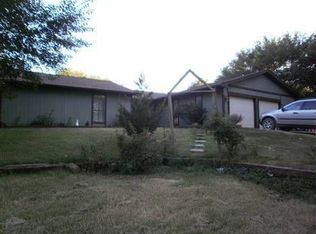 1808 E Silver City Rdg, Tuttle, OK 73089
