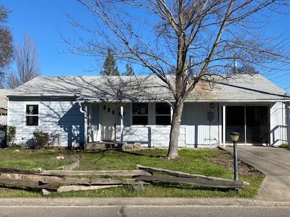 129 S 6th St, Central Pt, OR 97502