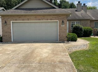 2212 Cormorant Dr, Springfield, IL 62711