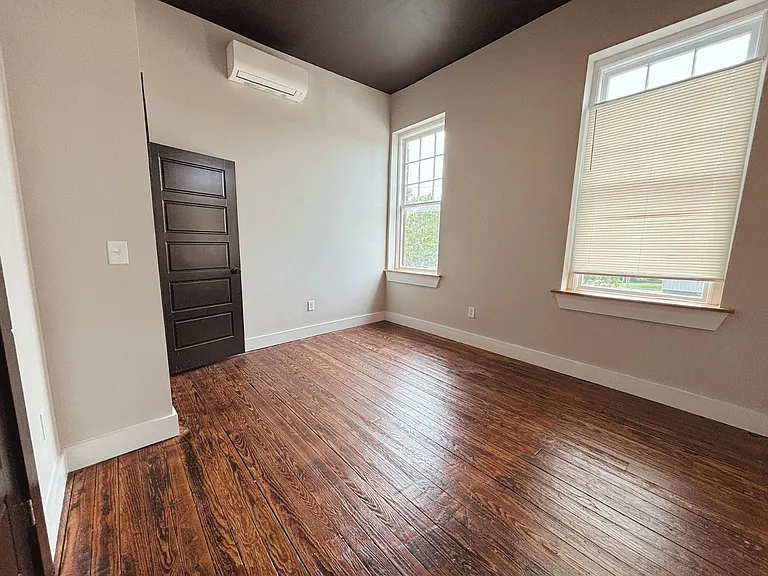 202 S Main St #213 — Photo 9