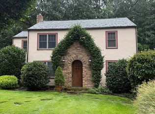 (Undisclosed Address), Halesite, NY 11743