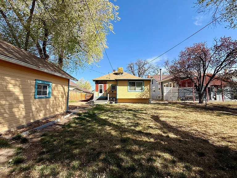 909 Ouray Ave — Photo 31