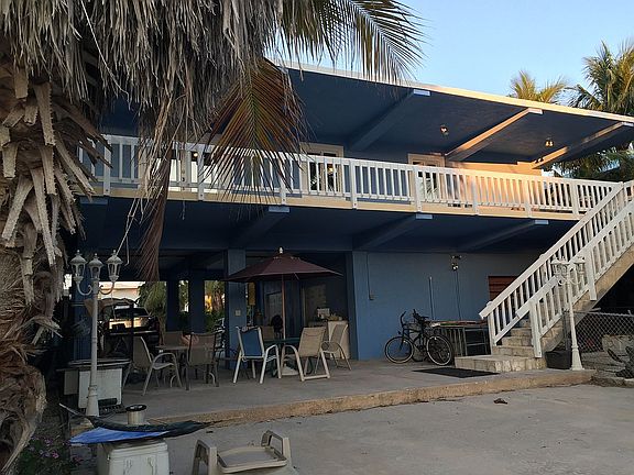 3rd image of 119 W Plaza Del Sol
