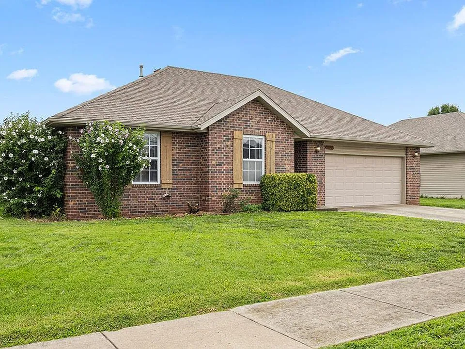 4101 N Thistle Dr