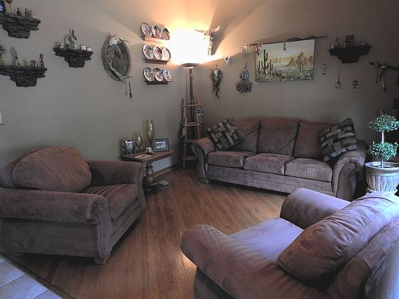 3rd image of 26125 W Parkview Dr