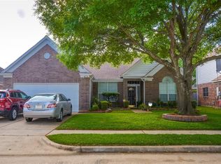 2918 Julie Ann Dr, Pearland, TX 77584