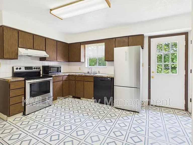 4280 Lorwood Dr — Photo 8